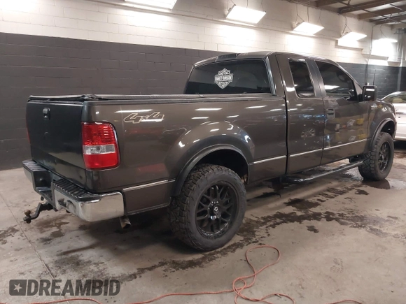 2006 Ford F-150 XLT with VIN 1FTPX14596NB83190, listed as a IAAI auction lot 41272173 with 286,577 mi miles. Bid and sale history available at carsss.com. Image 4.