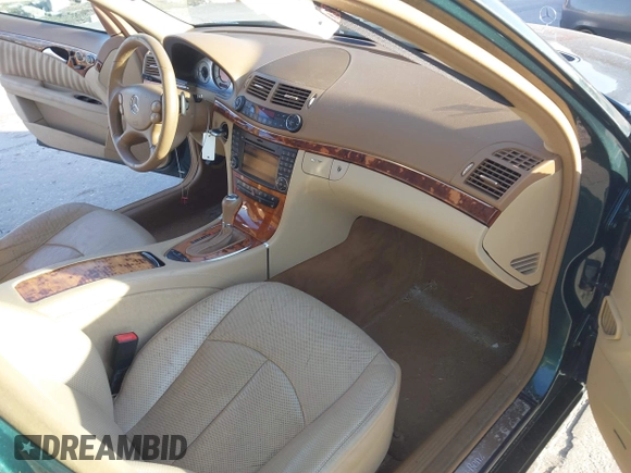 2009 Mercedes-Benz E 550 with VIN WDBUF90X09B440074, listed as a IAAI auction lot 41501459 with 142,489 mi miles and . Bid and sale history available at carsss.com. Image 5.