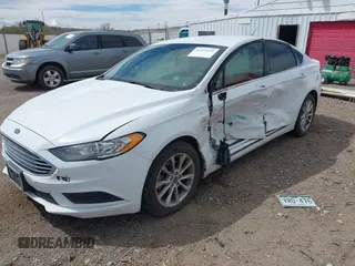 2017 Ford Fusion SE с VIN 3FA6P0H77HR112562, выставлен на аукционе IAAI как лот 42151651 с пробегом 110 496 миль миль и . История ставок и продаж доступна на DreamBid. Изображение 17.