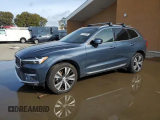 2023 Volvo XC60 Plus Bright Theme with VIN YV4L12RN3P1192889, listed as a Copart auction lot 44933595 with 27,809 mi miles and Salvage Title. Bid and sale history available at carsss.com. Image 1.