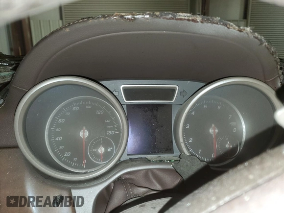 2018 Mercedes-Benz GLS 450 z VIN 4JGDF6EE1JB048650, wystawiony jako Copart lot #83430244 z przebiegiem Nie podano mil oraz Nie do naprawy • Non repairable. Historia ofert i sprzedaży dostępna na DreamBid. Obrazek 9.