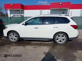2018 Nissan Pathfinder SL with VIN 5N1DR2MM1JC618956, listed as a IAAI auction lot 41539068 with 68,493 mi miles. Bid and sale history available at carsss.com. Image 14.