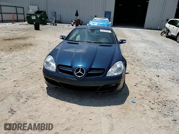 2006 Mercedes-Benz SLK 280 z VIN WDBWK54F46F098230, wystawiony jako Copart lot #58578565 z przebiegiem 67 298 mil mil oraz Szkoda całkowita • Salvage title. Historia ofert i sprzedaży dostępna na DreamBid. Obrazek 13.