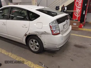 2007 Toyota Prius with VIN JTDKB20U677677976, listed as a IAAI auction lot 41777887 with 211,290 mi miles. Bid and sale history available at carsss.com. Image 6.