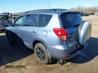 2006 Toyota RAV4 with VIN JTMBD33V766021794, listed as a IAAI auction lot 41817927 with 164,112 mi miles. Bid and sale history available at carsss.com. Image 3.