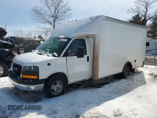 2020 GMC Savana z VIN 1GD37SFGXL1275765, wystawiony jako Copart lot #48755315 z przebiegiem 94 023 mil mil oraz Nie do naprawy. Historia ofert i sprzedaży dostępna na DreamBid. Obrazek 1.