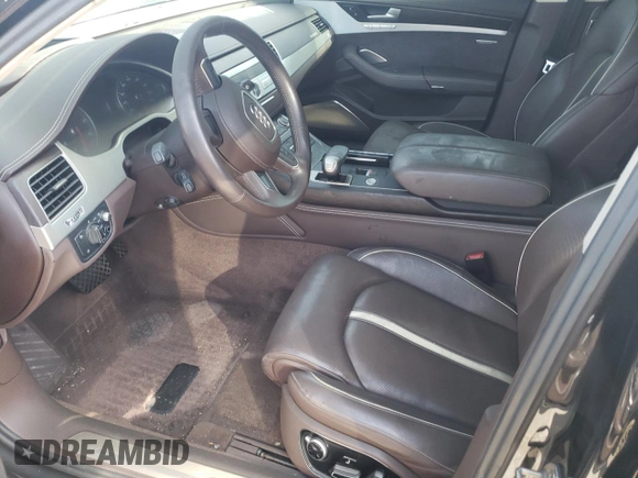 2017 Audi A8 Sport z VIN WAU43AFD8HN008951, wystawiony jako Copart lot #61066193 z przebiegiem Nie podano mil oraz Nie do naprawy • Non repairable. Historia ofert i sprzedaży dostępna na DreamBid. Obrazek 7.