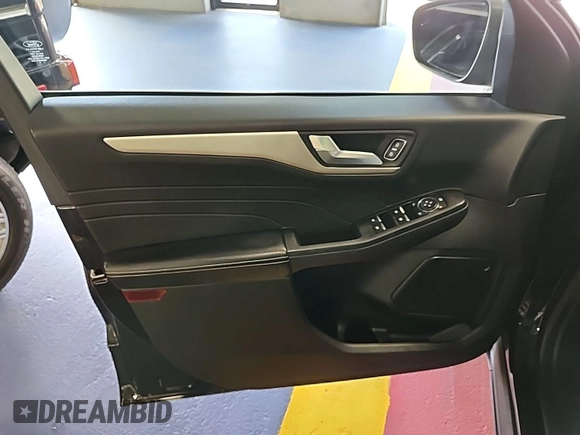 2021 Ford Escape SE with VIN 1FMCU0G69MUA67783, listed as a IAAI auction lot 42785516 with 42,013 mi miles and . Bid and sale history available at DreamBid. Image 25.