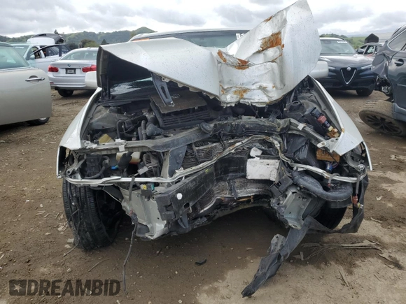 2000 Toyota Avalon XL with VIN 4T1BF28B4YU020969, listed as a Copart auction lot 51116915 with 117,924 mi miles and Salvage Title. Bid and sale history available at DreamBid. Image 5.