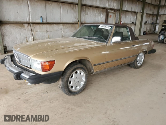 1983 Mercedes-Benz 380 SL z VIN WDBBA45A9DB027768, wystawiony jako Copart lot #49116105 z przebiegiem 154 332 mil mil oraz Czysty tytuł • Clean title. Historia ofert i sprzedaży dostępna na DreamBid. Obrazek 1.