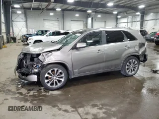 2014 Kia Sorento SX with VIN 5XYKWDA78EG477870, listed as a Copart auction lot 48253995 with 141,640 mi miles and Salvage Title. Bid and sale history available at carsss.com. Image 1.