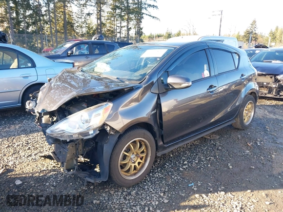 2015 Toyota Prius One with VIN JTDKDTB30F1584912, listed as a IAAI auction lot 41390815 with 81,275 mi miles and . Bid and sale history available at carsss.com. Image 18.