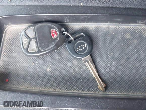 2009 Chevrolet Avalanche z VIN 3GNFK32YX9G201915, wystawiony jako IAAI lot #42470876 z przebiegiem 244 241 mil mil oraz . Historia ofert i sprzedaży dostępna na DreamBid. Obrazek 11.