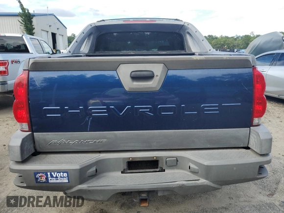 2002 Chevrolet Avalanche with VIN 3GNEK13T52G175796, listed as a Copart auction lot 69728874 with 288,960 mi miles and Clean Title. Bid and sale history available at carsss.com. Image 6.