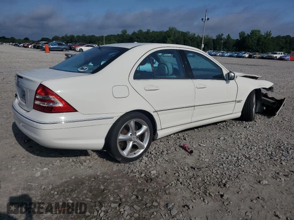 2006 Mercedes-Benz C 230 Sport z VIN WDBRF52H76F771775, wystawiony jako Copart lot #56837435 z przebiegiem 102 192 mil mil oraz Szkoda całkowita • Salvage title. Historia ofert i sprzedaży dostępna na DreamBid. Obrazek 3.