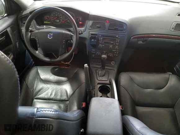 2004 Volvo V70 XC Cross Country with VIN YV1SZ59H141126835, listed as a Copart auction lot 56903735 with 204,583 mi miles and Clean title. Bid and sale history available at DreamBid. Image 8.