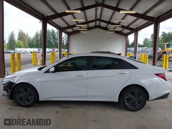 2023 Hyundai Elantra Blue z VIN KMHLM4AJ2PU082893, wystawiony jako IAAI lot #42322492 z przebiegiem 40 715 mil mil oraz . Historia ofert i sprzedaży dostępna na DreamBid. Obrazek 14.
