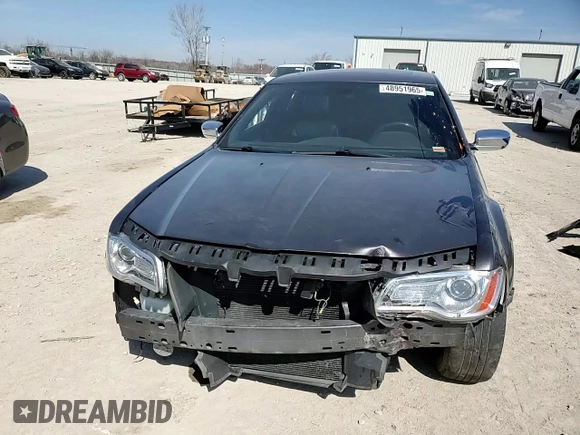 2013 Chrysler 300 C z VIN 2C3CCAET6DH577876, wystawiony jako Copart lot #48951965 z przebiegiem 95 622 mil mil oraz Szkoda całkowita • Salvage title. Historia ofert i sprzedaży dostępna na DreamBid. Obrazek 10.