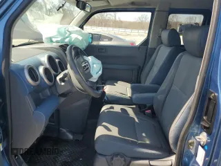 2006 Honda Element EX with VIN 5J6YH18696L012000, listed as a Copart auction lot 48900925 with 102,161 mi miles and Salvage Title. Bid and sale history available at DreamBid. Image 7.