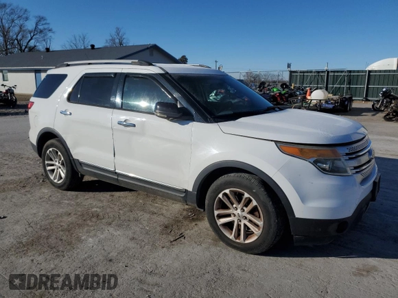 2013 Ford Explorer XLT with VIN 1FM5K7D83DGA96594, listed as a Copart auction lot 41970015 with 137,743 mi miles and Salvage Title. Bid and sale history available at carsss.com. Image 4.