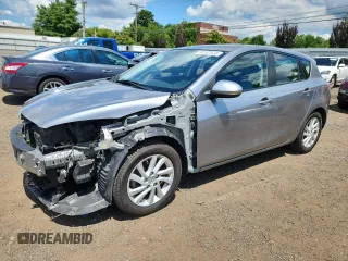 2012 Mazda 3 i Touring с VIN JM1BL1L8XC1542518, выставлен на аукционе Copart как лот 66107635 с пробегом 102 354 миль миль и Списание • Salvage title. История ставок и продаж доступна на DreamBid. Изображение 1.