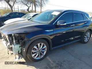 2020 Infiniti QX50 Luxe z VIN 3PCAJ5M17LF109157, wystawiony jako IAAI lot #41593864 z przebiegiem 27 895 mil mil oraz . Historia ofert i sprzedaży dostępna na DreamBid. Obrazek 6.