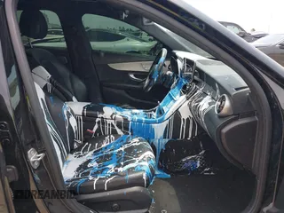 2020 Mercedes-Benz C 300 z VIN 55SWF8DB9LU325172, wystawiony jako IAAI lot #42287443 z przebiegiem 100 261 mil mil oraz . Historia ofert i sprzedaży dostępna na DreamBid. Obrazek 5.