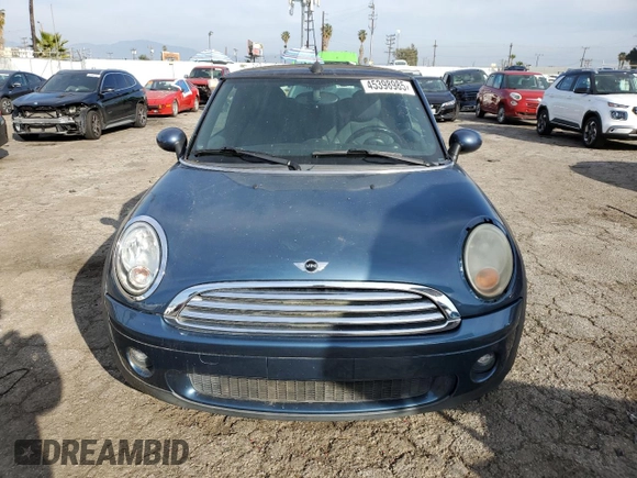 2009 MINI Convertible с VIN WMWMR33589TU96481, выставлен на аукционе Copart как лот 45398985 с пробегом 144 792 миль миль и Чистый • Clean title. История ставок и продаж доступна на DreamBid. Изображение 5.