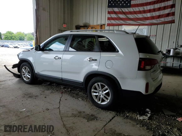 2015 Kia Sorento LX z VIN 5XYKTCA65FG644018, wystawiony jako Copart lot #60134275 z przebiegiem 96 892 mil mil oraz Nie do naprawy • Non repairable. Historia ofert i sprzedaży dostępna na DreamBid. Obrazek 2.