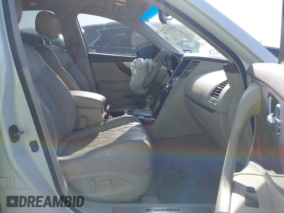 2011 Infiniti FX35 with VIN JN8AS1MW4BM734210, listed as a IAAI auction lot 41733759 with 170,862 mi miles. Bid and sale history available at carsss.com. Image 5.