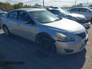 2013 Nissan Altima SV with VIN 1N4AL3AP2DC102015, listed as a IAAI auction lot 42572034 with 158,578 mi miles and . Bid and sale history available at DreamBid. Image 1.