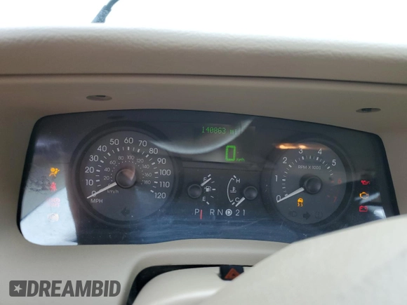 2006 Mercury Grand Marquis LS Premium z VIN 2MEHM75V46X655372, wystawiony jako Copart lot #54866655 z przebiegiem 140 863 mil mil oraz Nie do naprawy. Historia ofert i sprzedaży dostępna na DreamBid. Obrazek 9.