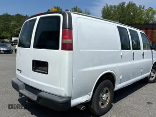 2007 Chevrolet Express Cargo with VIN 1GCFH15T171175079, listed as a Copart auction lot 67054815 with 76,046 mi miles and Clean title. Bid and sale history available at DreamBid. Image 4.