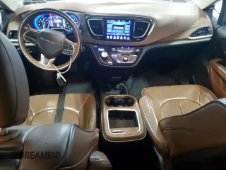 2017 Chrysler Pacifica Limited with VIN 2C4RC1GG8HR644659, listed as a Copart auction lot 60239555 with 94,311 mi miles and Salvage title. Bid and sale history available at DreamBid. Image 8.