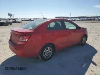 2019 Chevrolet Sonic LS z VIN 1G1JB5SB6K4147597, wystawiony jako Copart lot #46031495 z przebiegiem 59 905 mil mil oraz Szkoda całkowita • Salvage title. Historia ofert i sprzedaży dostępna na DreamBid. Obrazek 3.