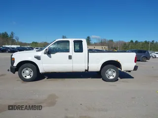 2008 Ford Super Duty F-250 SRW XL with VIN 1FTNX20508EE11793, listed as a IAAI auction lot 42158393 with 144,921 mi miles. Bid and sale history available at carsss.com. Image 14.