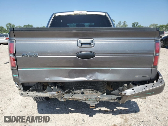 2012 Ford F-150 XL z VIN 1FTFW1CFXCFB08562, wystawiony jako Copart lot #56831465 z przebiegiem 238 430 mil mil oraz Szkody całkowita. Historia ofert i sprzedaży dostępna na DreamBid. Obrazek 6.