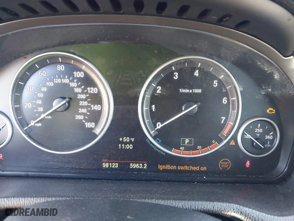 2013 BMW X3 xDrive28i with VIN 5UXWX9C51D0A28303, listed as a IAAI auction lot 41794983 with 98,123 mi miles. Bid and sale history available at carsss.com. Image 7.