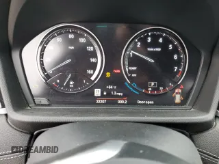 2020 BMW X1 xDrive28i с VIN WBXJG9C06L5R70557, выставлен на аукционе Copart как лот 55525365 с пробегом 32 207 миль миль и Списание • Salvage title. История ставок и продаж доступна на DreamBid. Изображение 9.