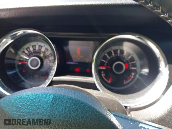 2013 Ford Mustang V6 with VIN 1ZVBP8AM9D5220487, listed as a IAAI auction lot 42189571 with 132,388 mi miles and . Bid and sale history available at DreamBid. Image 7.
