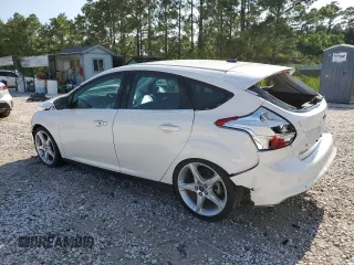 2014 Ford Focus Titanium z VIN 1FADP3N27EL161613, wystawiony jako Copart lot #56166805 z przebiegiem 140 336 mil mil oraz Szkoda całkowita • Salvage title. Historia ofert i sprzedaży dostępna na DreamBid. Obrazek 2.