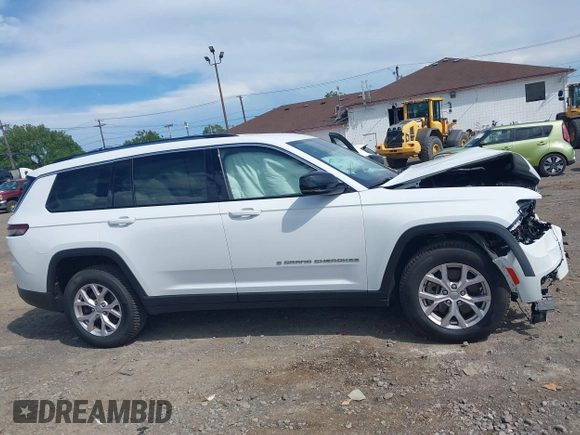 2022 Jeep Grand Cherokee Limited with VIN 1C4RJKBG7N8555451, listed as a IAAI auction lot 42670111 with 51,520 mi miles and . Bid and sale history available at DreamBid. Image 11.