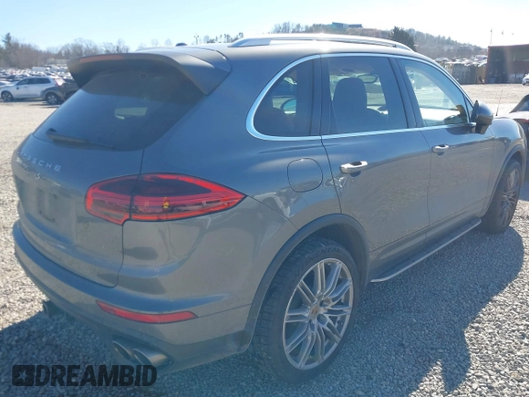 2017 Porsche Cayenne S z VIN WP1AB2A27HLA53653, wystawiony jako IAAI lot #41439419 z przebiegiem 100 740 mil mil oraz . Historia ofert i sprzedaży dostępna na DreamBid. Obrazek 4.