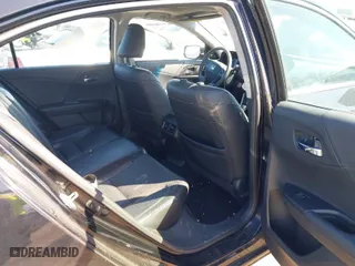 2015 Honda Accord Sedan EX-L with VIN 1HGCR2F80FA020958, listed as a IAAI auction lot 41834824 with 118,796 mi miles. Bid and sale history available at carsss.com. Image 8.