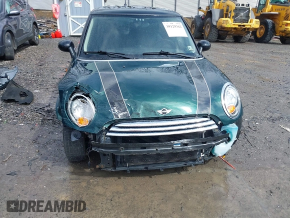 2012 MINI Hardtop with VIN WMWSU3C52CT367259, listed as a IAAI auction lot 39129362 with 121,364 mi miles and . Bid and sale history available at DreamBid. Image 6.