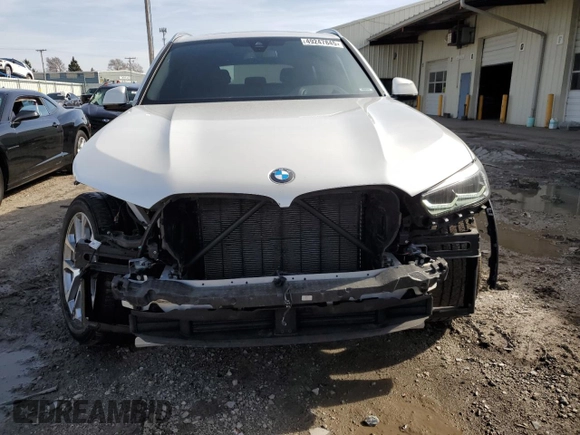 2023 BMW X5 xDrive40i with VIN 5UXCR6C04P9P97021, listed as a Copart auction lot 49247845 with 44,268 mi miles and Salvage Title. Bid and sale history available at DreamBid. Image 5.