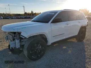 2023 Jeep Grand Cherokee Laredo z VIN 1C4RJGAG3PC569345, wystawiony jako Copart lot #80325564 z przebiegiem 18 936 mil mil oraz Szkoda całkowita • Salvage title. Historia ofert i sprzedaży dostępna na DreamBid. Obrazek 1.