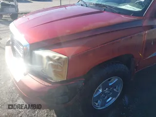 2006 Dodge Dakota SLT with VIN 1D7HE48K36S623701, listed as a IAAI auction lot 41695564 with 130,147 mi miles and . Bid and sale history available at carsss.com. Image 6.