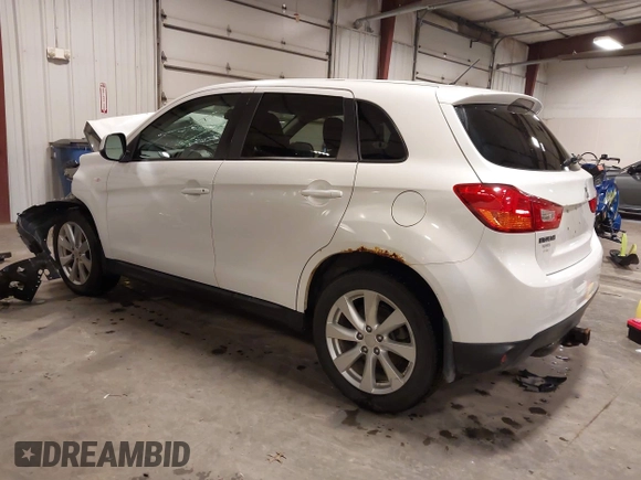 2014 Mitsubishi Outlander Sport ES with VIN 4A4AR3AU5EE028764, listed as a IAAI auction lot 41802229 with 109,250 mi miles. Bid and sale history available at carsss.com. Image 3.