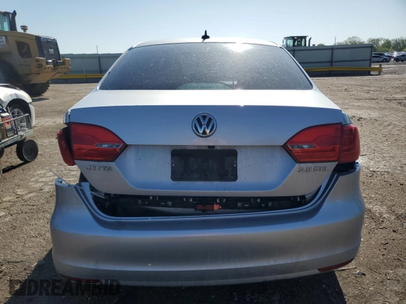2013 Volkswagen Jetta SEL with VIN 3VWLX7AJ9DM392257, listed as a Copart auction lot 54011485 with 119,903 mi miles and Salvage title. Bid and sale history available at DreamBid. Image 6.